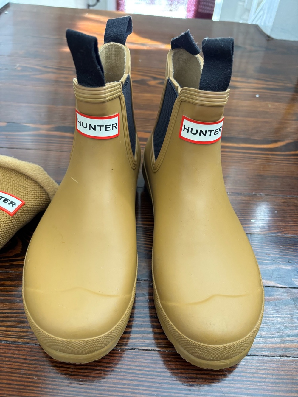 Hunter Chelsea Rain Boots
